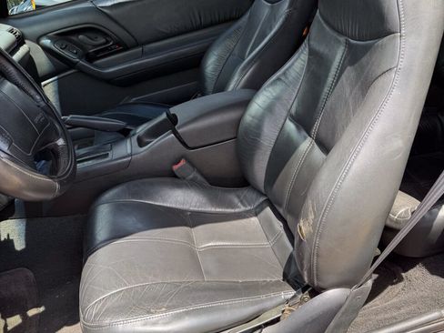 Used 1995 Chevrolet Camaro Z28 RWD image 15