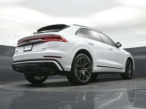 Used 2023 Audi Q8 Prestige AWD/4WD image 26