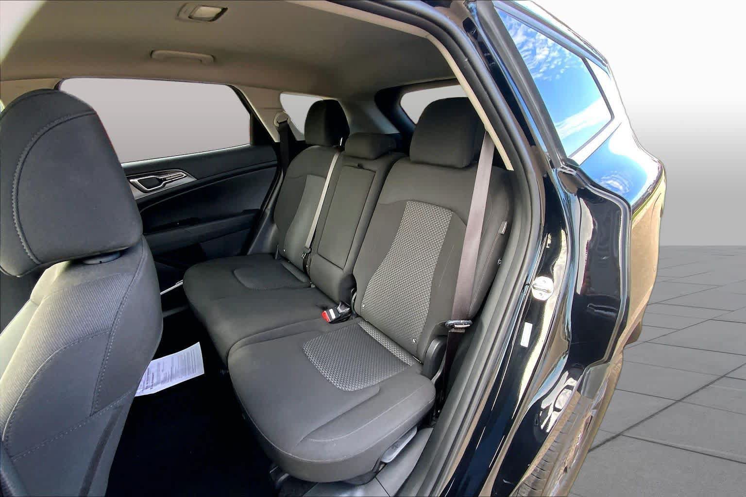 Used 2026 Kia Sportage LX FWD image 20