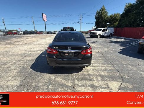Used 2016 Nissan Altima FWD image 5