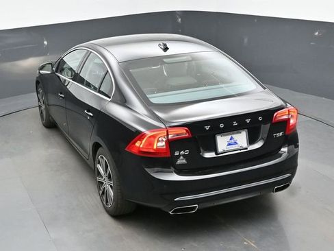 Used 2018 Volvo S60 T5 Inscription Platinum w/ Climate Package image 21