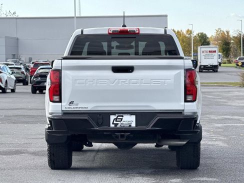 Used 2023 Chevrolet Colorado Z71 w/ Z71 Convenience Package 2 image 25