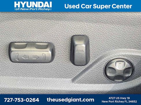 Used 2018 Hyundai Santa Fe Sport FWD image 23