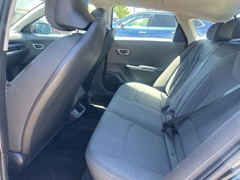 Used 2025 Kia K4 FWD image 8