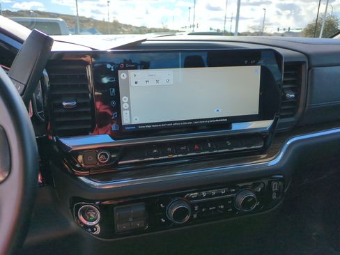 Used 2024 Chevrolet Silverado 1500 LT image 25