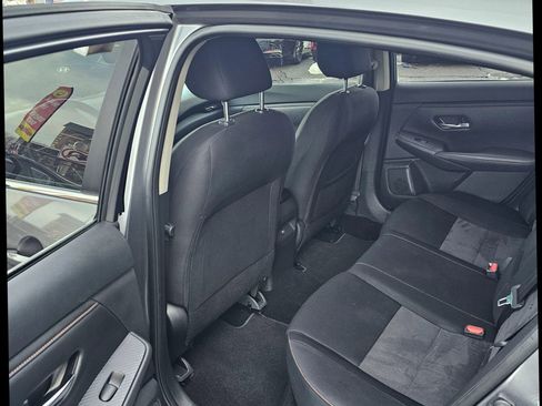 Used 2020 Nissan Sentra SR w/ Lighting Package image 7