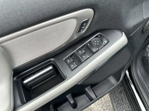 New 2026 Ford Expedition Active AWD/4WD image 16