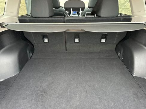 Used 2023 Subaru Forester Premium image 14