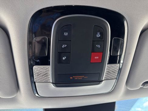 Used 2024 Hyundai Palisade SEL FWD image 24