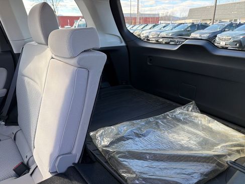 Used 2015 Subaru Forester 2.5i Premium w/ All-Weather Package image 26