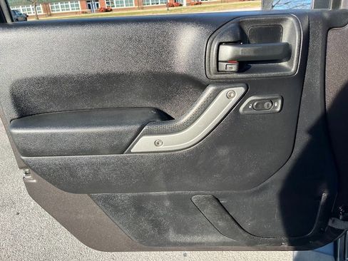 Used 2014 Jeep Wrangler Unlimited Sahara w/ Connectivity Group image 6