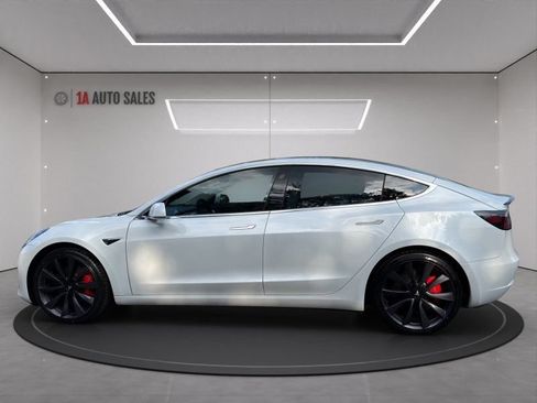 Used 2020 Tesla Model 3 Performance AWD/4WD image 2