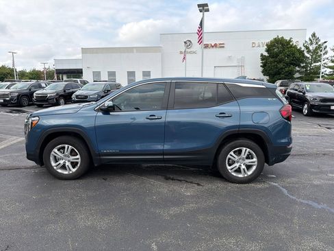 Used 2024 GMC Terrain SLE AWD/4WD image 8