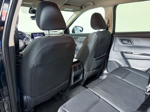 Certified 2024 Nissan Rogue S image 40