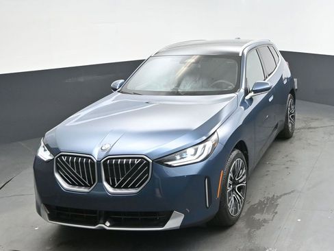 Used 2025 BMW X3 xDrive30i w/ Convenience Package image 32