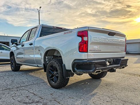 Used 2020 Chevrolet Silverado 1500 Custom Trail Boss w/ Custom Convenience Package AWD/4WD image 4