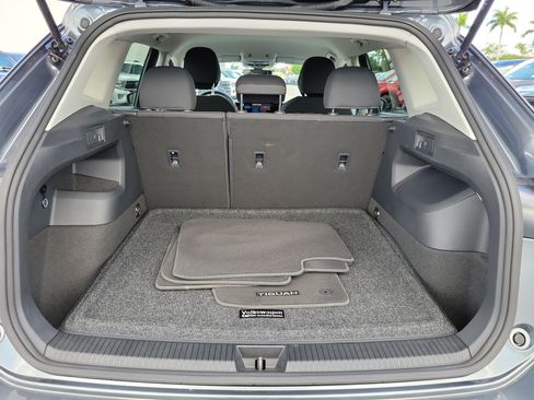 Used 2025 Volkswagen Tiguan S FWD image 11