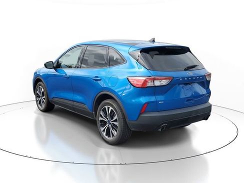 Certified 2021 Ford Escape SE w/ SE Sport Appearance Package AWD/4WD image 4