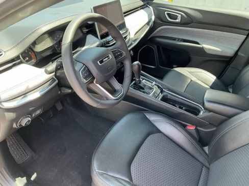 Used 2024 Jeep Compass Latitude AWD/4WD image 14