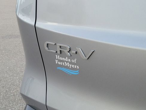 Used 2024 Honda CR-V EX-L image 10