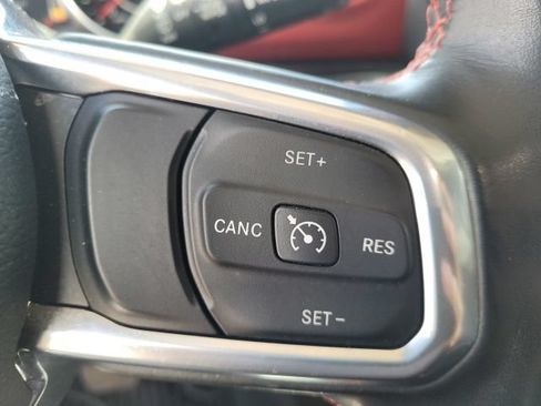 Used 2022 Jeep Wrangler Unlimited Rubicon w/ Cold Weather Group AWD/4WD image 14