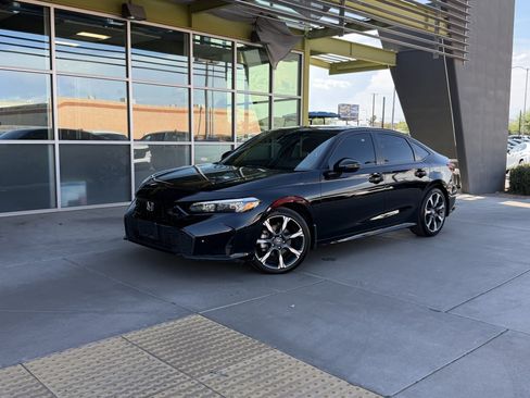 Used 2025 Honda Civic Sport Touring image 1