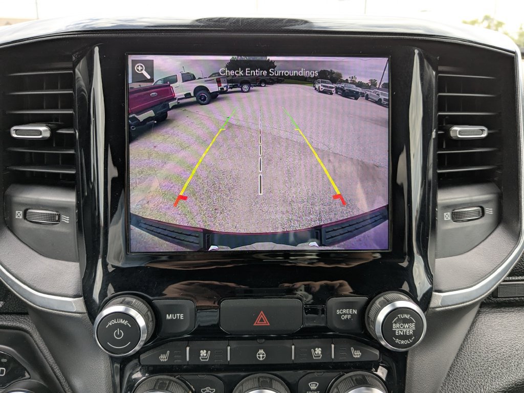Used 2020 RAM 1500 Laramie w/ Sport Appearance Package AWD/4WD image 13