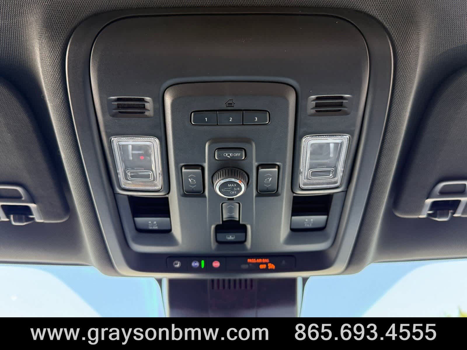 Used 2024 Chevrolet Suburban High Country w/ Premium Package AWD/4WD image 30