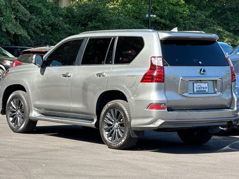 Used 2022 Lexus GX 460 Premium w/ Accessory Package AWD/4WD image 6
