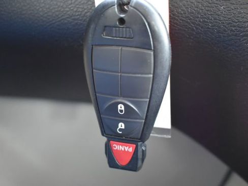 Used 2012 Dodge Grand Caravan American Value Package FWD image 23