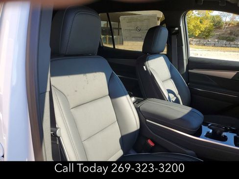 New 2025 Buick Enclave Preferred image 28