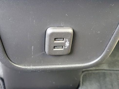 Used 2024 GMC Terrain SLE w/ Driver Convenience Package AWD/4WD image 11
