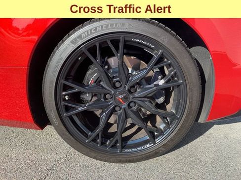 Used 2024 Chevrolet Corvette Stingray Premium Conv w/ Z51 Performance Package image 9