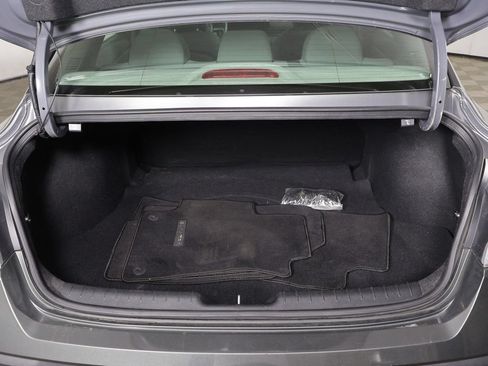 Used 2024 Hyundai Elantra SEL FWD image 15