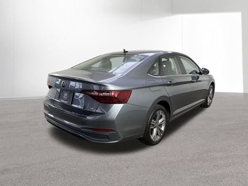 Used 2023 Volkswagen Jetta SE FWD image 35