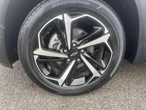 Used 2023 Chevrolet TrailBlazer RS w/ Sun and Liftgate Package image 33