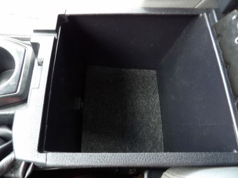 Used 2020 Toyota Tacoma SR image 27