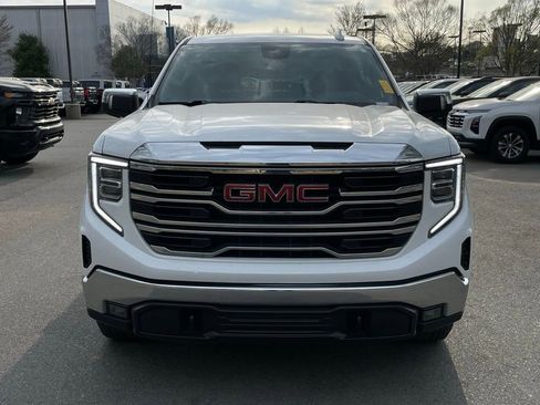 Used 2025 GMC Sierra 1500 SLT image 2