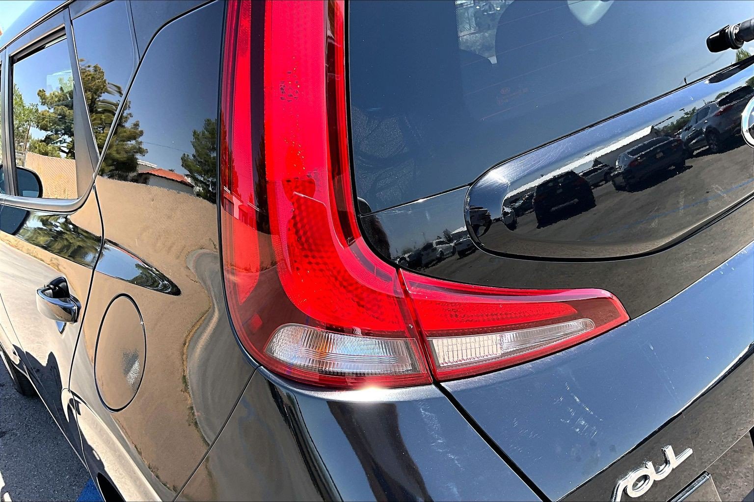 Used 2021 Kia Soul LX FWD image 29