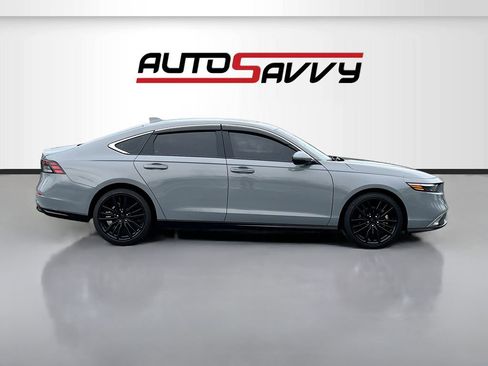 Used 2024 Honda Accord Touring image 8