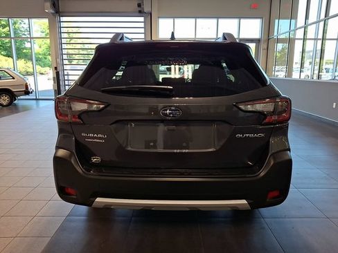 Certified 2025 Subaru Outback Limited AWD/4WD image 5