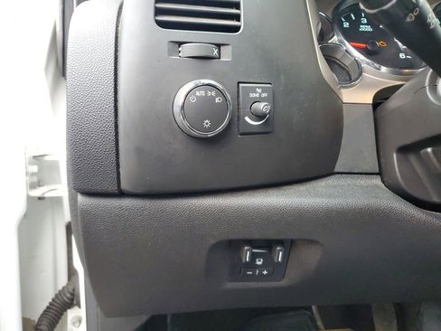 Used 2014 Chevrolet Silverado 2500 LT w/ Suspension Package, Off-Road image 14