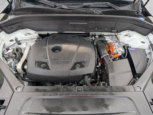 Used 2023 Volvo XC90 T8 Ultimate image 24