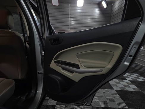 Used 2022 Ford EcoSport S image 32