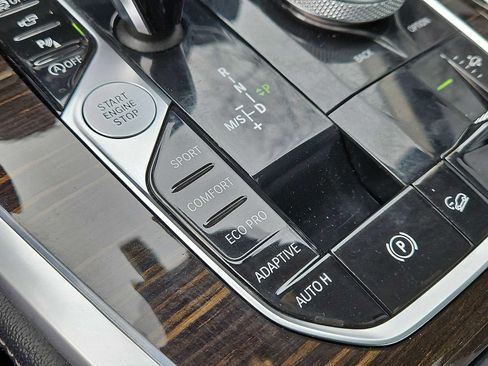 Used 2019 BMW X7 xDrive50i w/ Cold Weather Package image 19