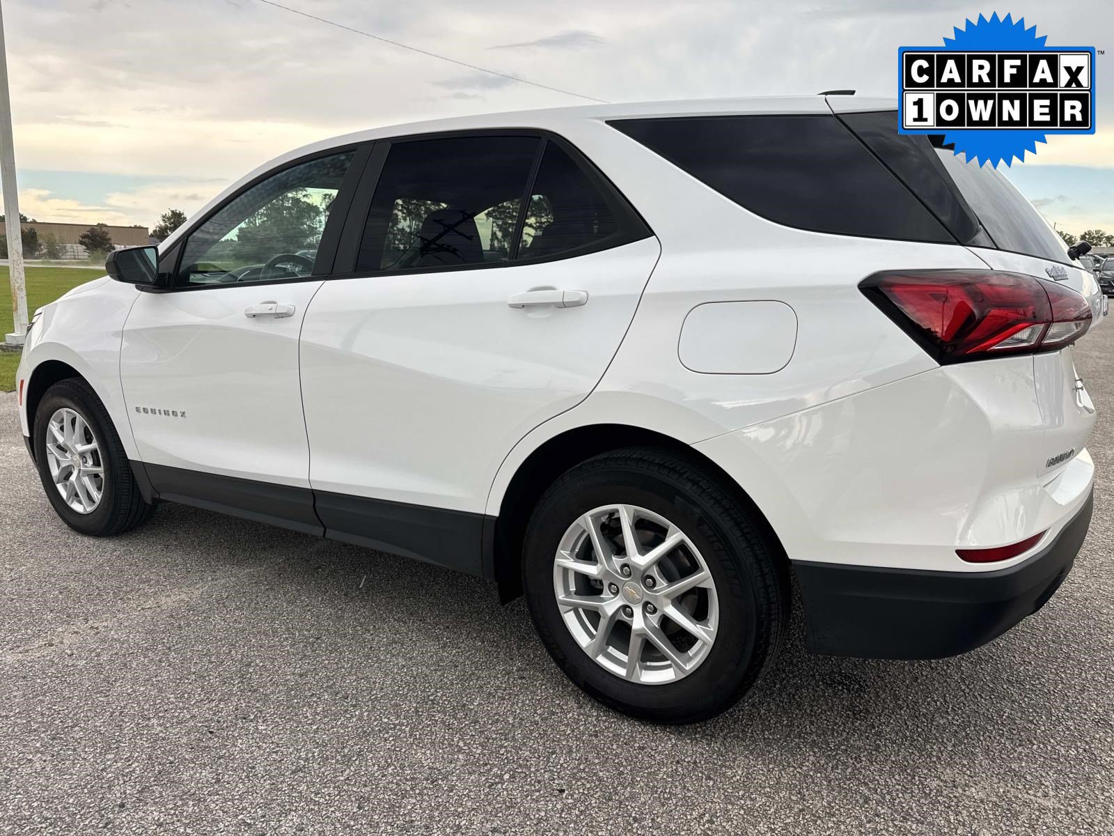 Used 2024 Chevrolet Equinox LS w/ LS Convenience Package FWD image 6