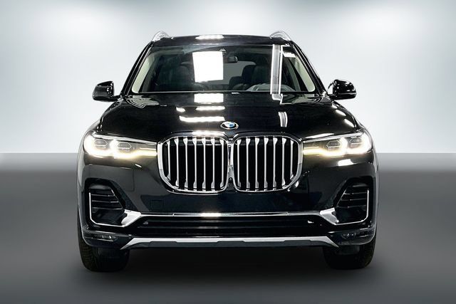 Used 2022 BMW X7 xDrive40i w/ Executive Package AWD/4WD image 2