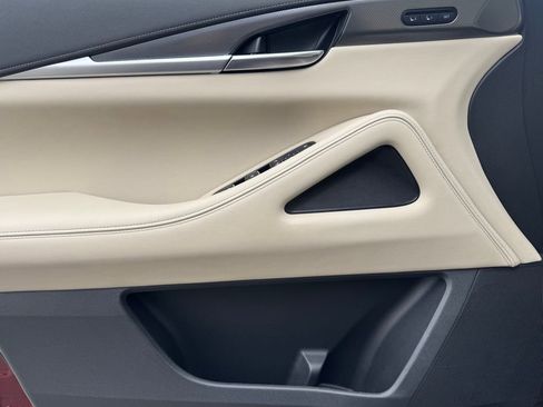 Used 2024 INFINITI QX60 Luxe w/ Cargo Package image 11