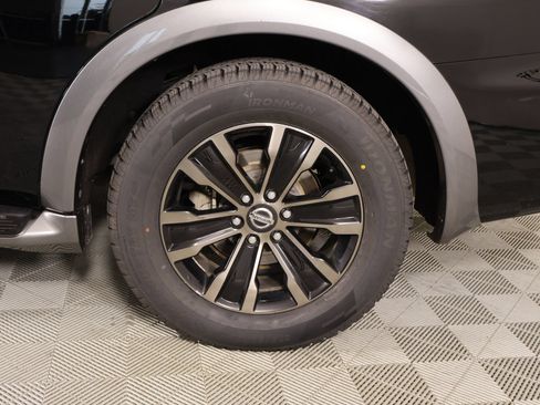 Used 2018 Nissan Armada Platinum RWD image 22
