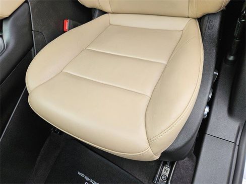 Certified 2024 Cadillac XT4 Premium Luxury image 11